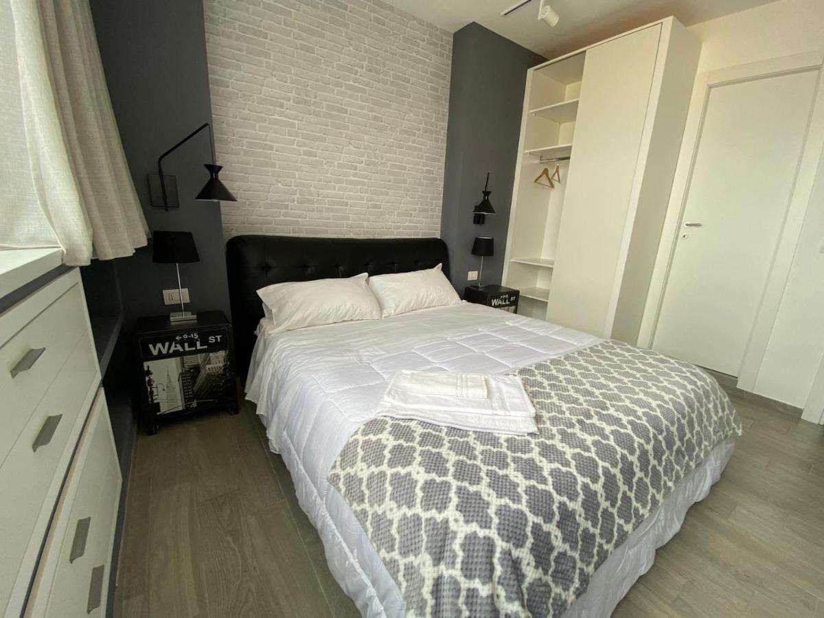 2B Fifteen Floor Suite Napoli Екстериор снимка